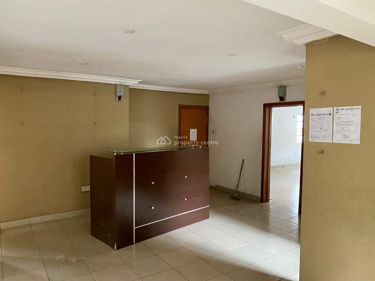 3 Rooms Office Space, Opebi Road Ikeja, Ikeja, Lagos, Office Space for Rent
