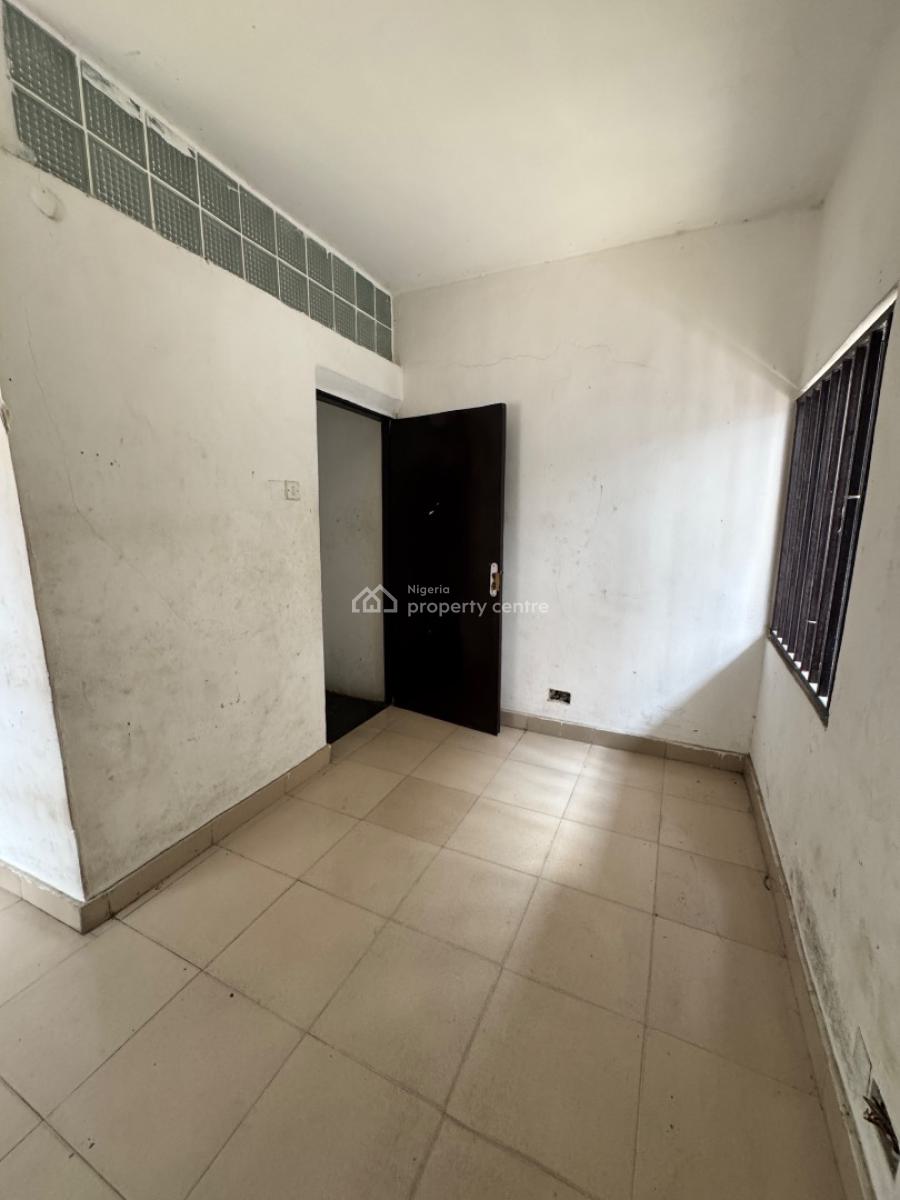 2 Room Commercial Space, Lekki Phase 1, Lekki, Lagos, Flat / Apartment for Rent