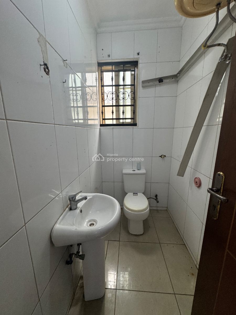 Beautiful & Spacious 2 Bed Apartment, Lekki Phase 1, Lekki, Lagos, Flat / Apartment for Rent