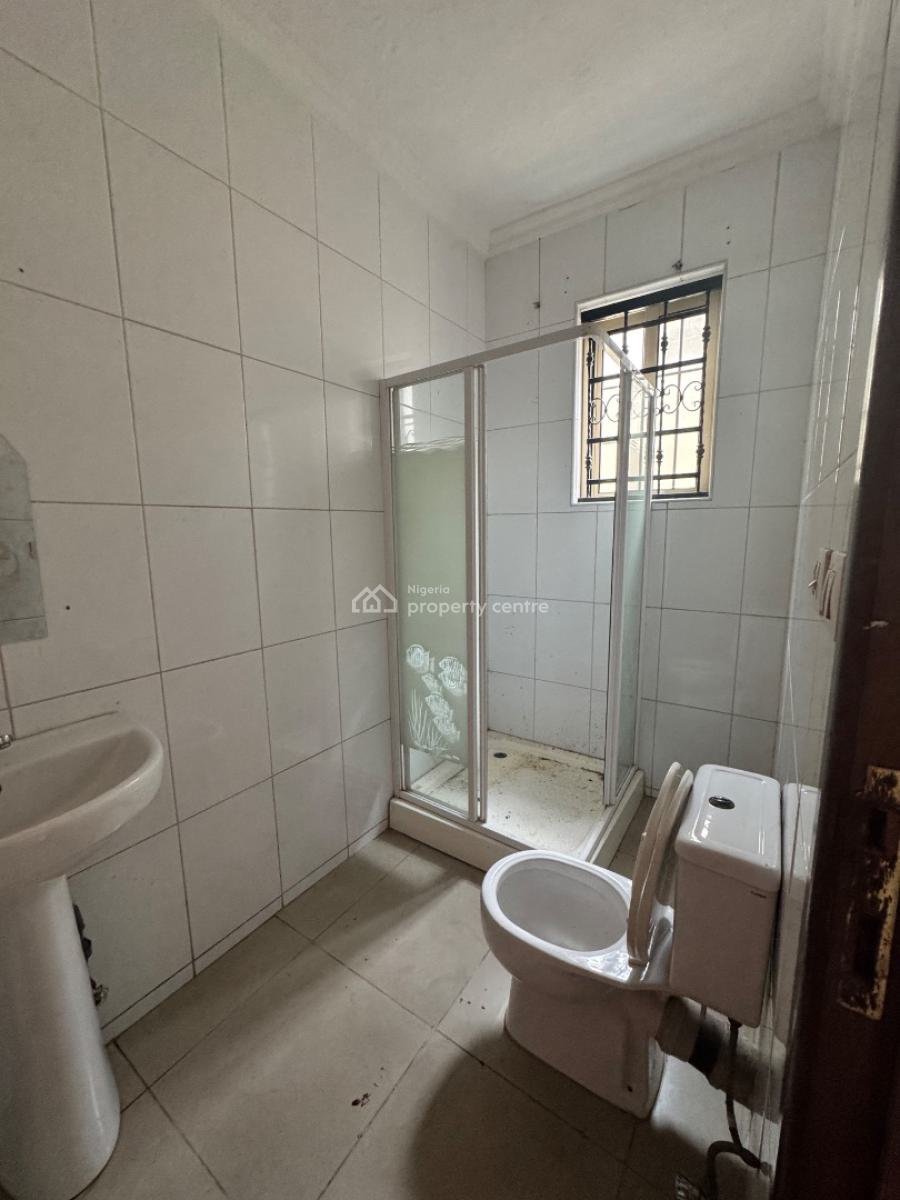 Beautiful & Spacious 2 Bed Apartment, Lekki Phase 1, Lekki, Lagos, Flat / Apartment for Rent