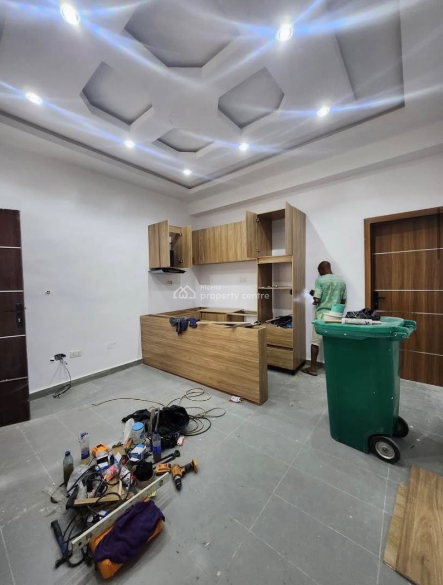1 Bedroom Serviced Apartment, Ilasan, Ikate, Lekki, Lagos, Mini Flat (room and Parlour) for Rent
