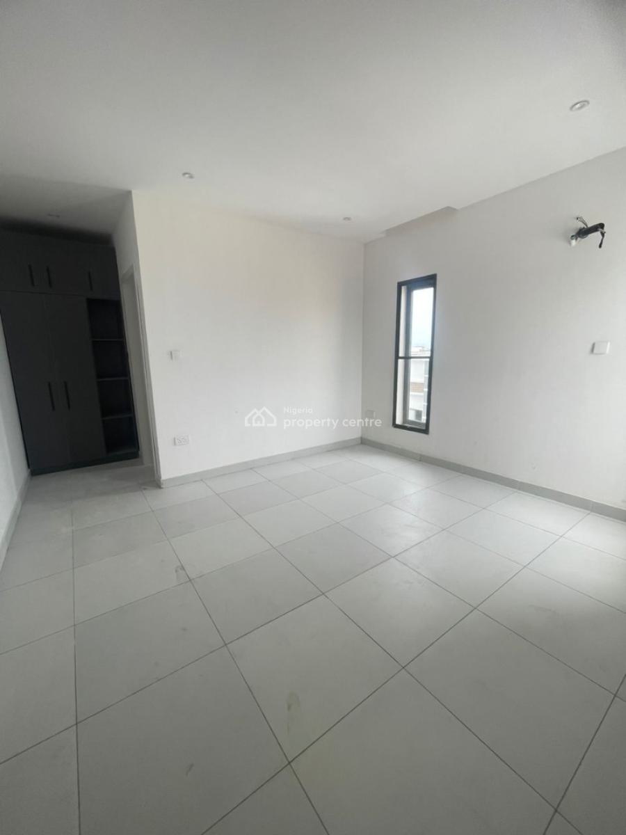 Serviced 3 Bedroom Apartment, Lekki Phase 1, Lekki, Lagos, Flat / Apartment for Rent