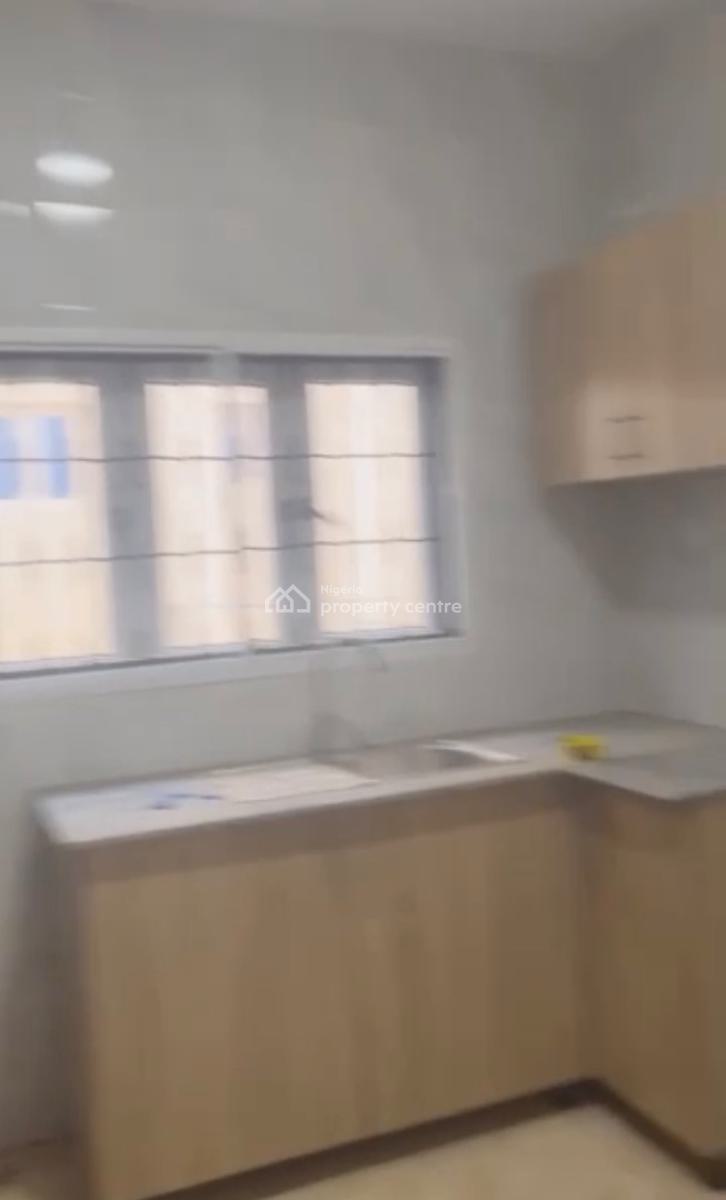 Spacious 2 Bedroom En-suite Flat, Jahi, Abuja, House for Rent