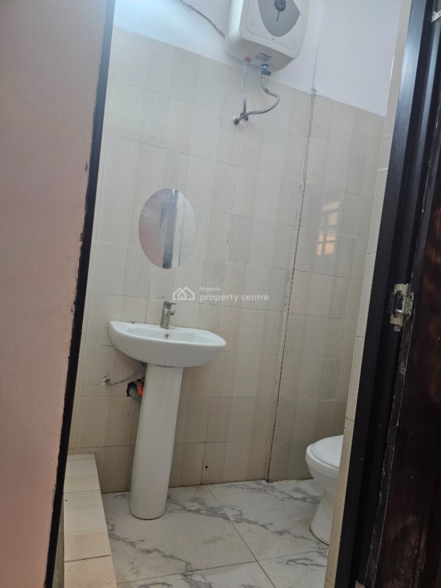 2 Bedrooms Flat, Lekki Phane1 Lagos, Lekki, Lagos, Flat / Apartment for Rent
