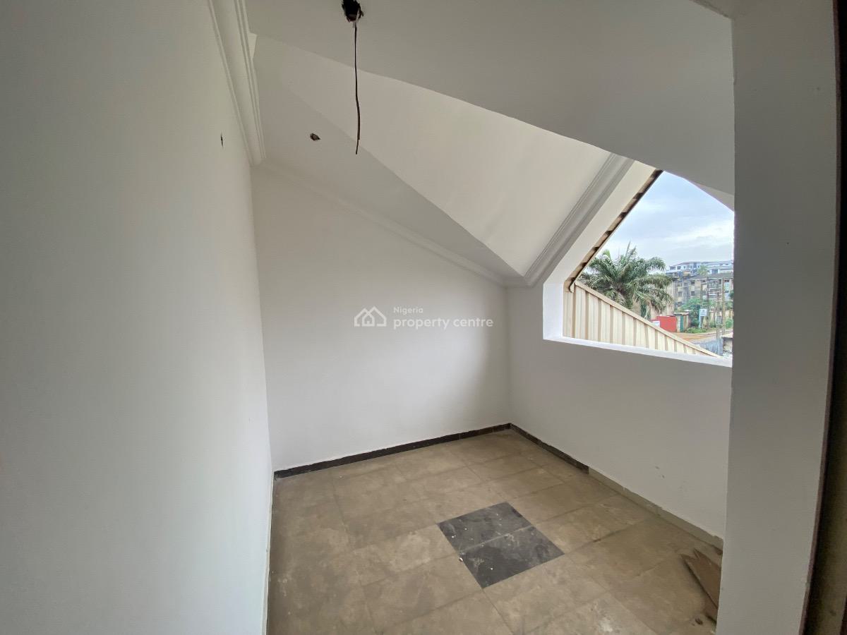 Five Bedroom Townhouse with a Room Bq, Off Oba Dosumu, Ikeja Gra, Ikeja, Lagos, Terraced Duplex for Rent