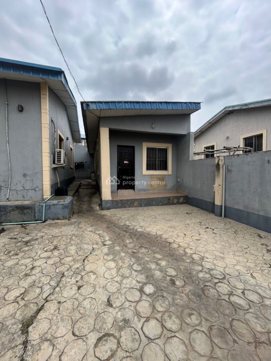 3-bedroom Semi-detached Bungalow with 2 Numbers of Room Self Contained, Inside Sparklight Estate, Opposite Mfm , Magboro Off Lagos-ibadan Expressway, Magboro, Ogun, Semi-detached Bungalow for Sale