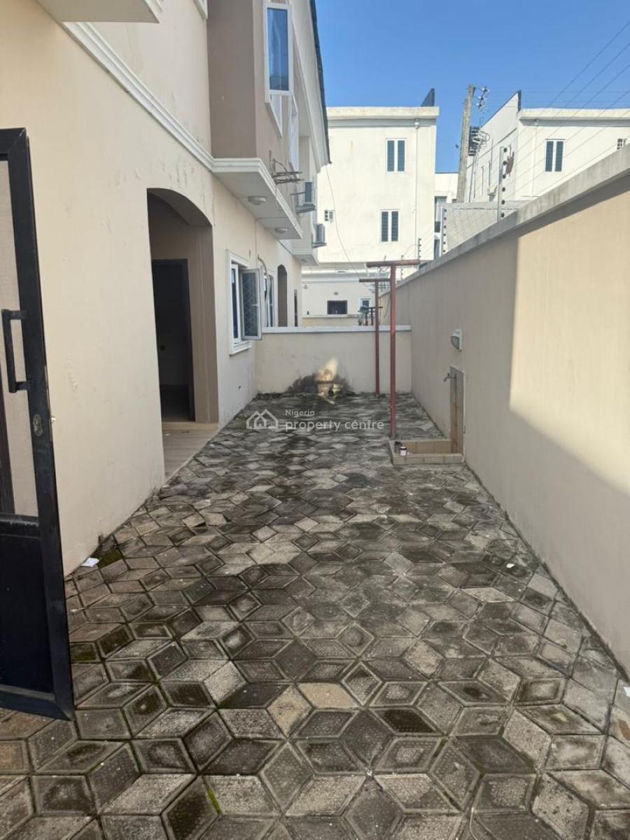 Tastefully Built 4 Bedroom Terrace with a Bq in a Secured Estate, Agungi, Lekki, Lagos, Terraced Duplex for Rent
