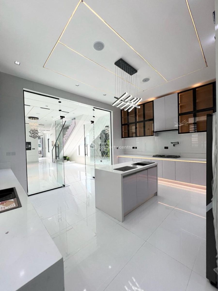 Luxurious 5 Bedrooms Fully-detached Duplex with Bq, Chevron, Lekki, Lagos, Detached Duplex for Sale