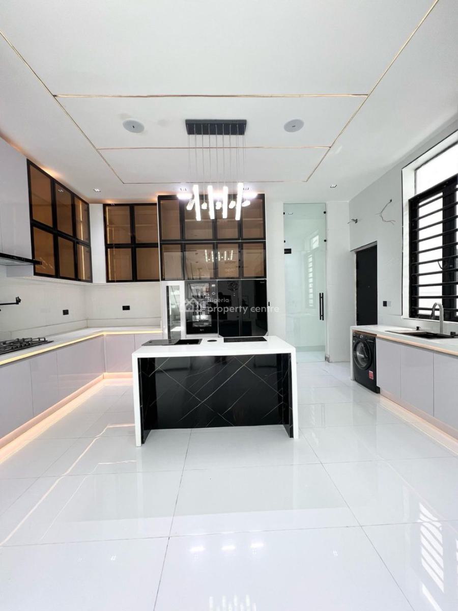 Luxurious 5 Bedrooms Fully-detached Duplex with Bq, Chevron, Lekki, Lagos, Detached Duplex for Sale