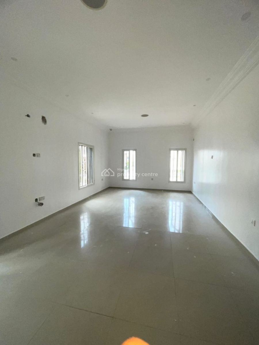 Self Serviced 5 Bedroom Detached Duplex + 2 Room Bq, Lekki Phase 1, Lekki, Lagos, Flat / Apartment for Rent