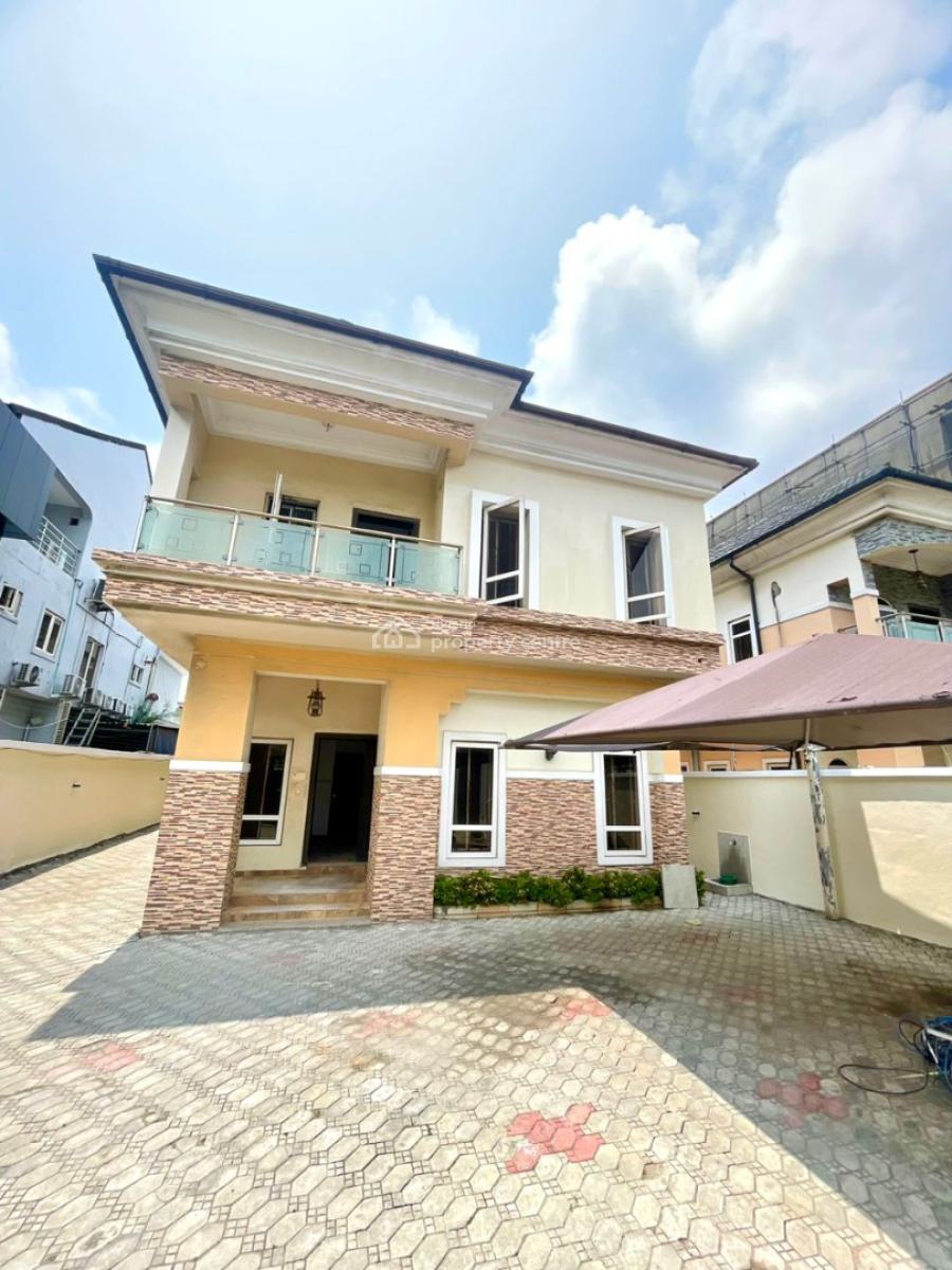 Self Serviced 5 Bedroom Detached Duplex + 2 Room Bq, Lekki Phase 1, Lekki, Lagos, Flat / Apartment for Rent