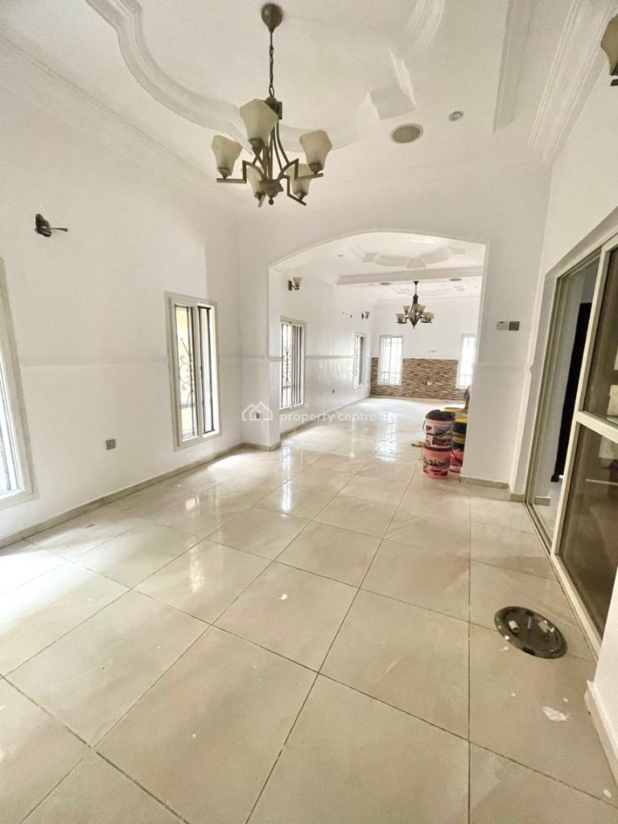 Self Serviced 5 Bedroom Detached Duplex + 2 Room Bq, Lekki Phase 1, Lekki, Lagos, Flat / Apartment for Rent