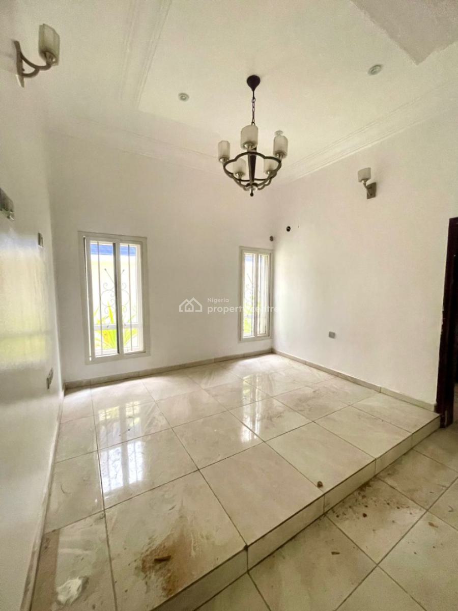 Self Serviced 5 Bedroom Detached Duplex + 2 Room Bq, Lekki Phase 1, Lekki, Lagos, Flat / Apartment for Rent