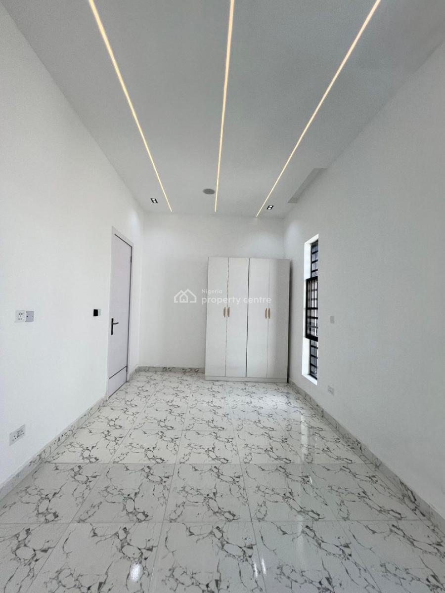 Luxurious 5 Bedrooms Fully-detached Duplex with Bq, Chevron, Lekki, Lagos, Detached Duplex for Sale