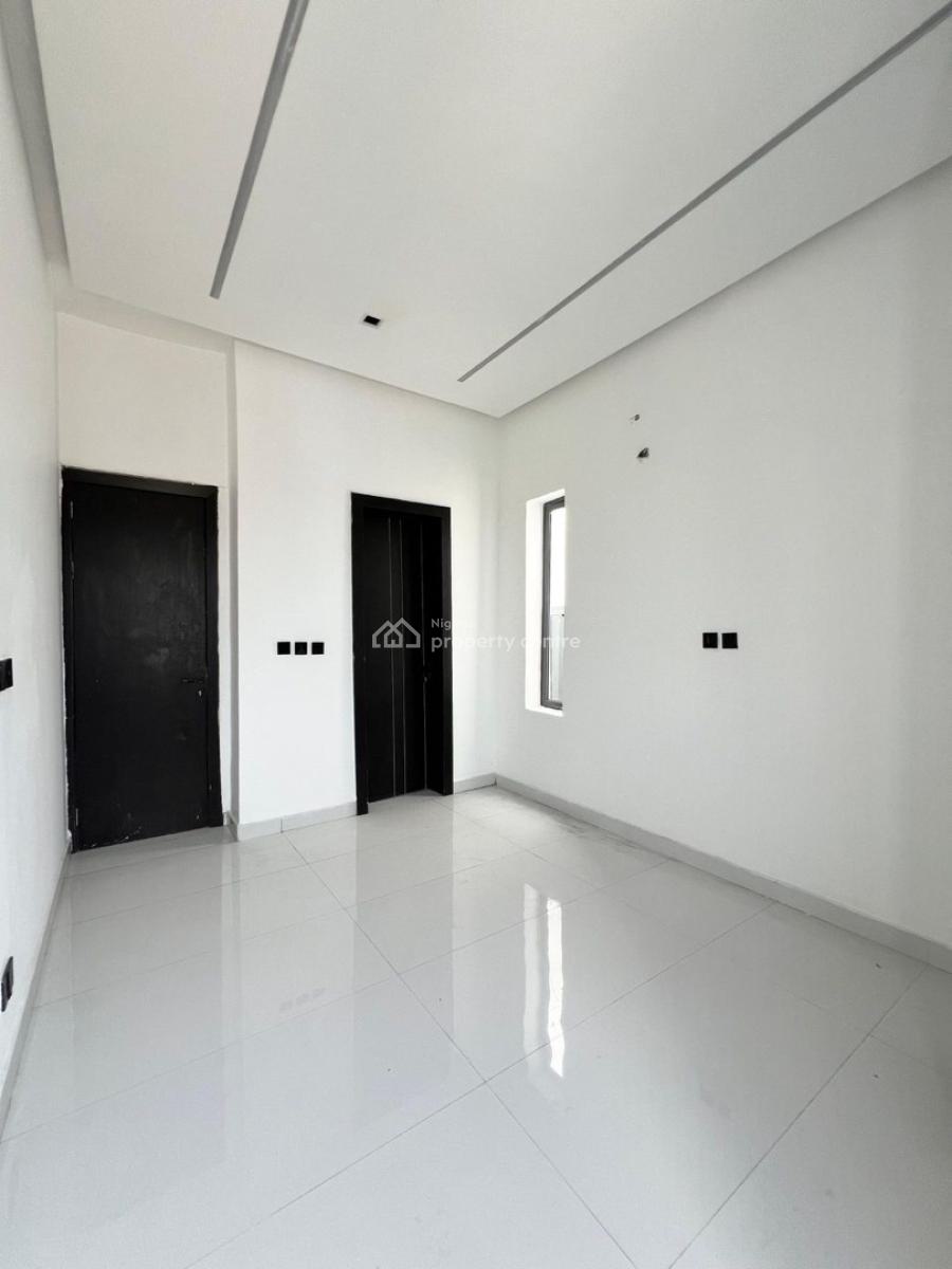 Luxurious 5 Bedrooms Fully-detached Duplex with Bq, Ajah, Lagos, Detached Duplex for Sale