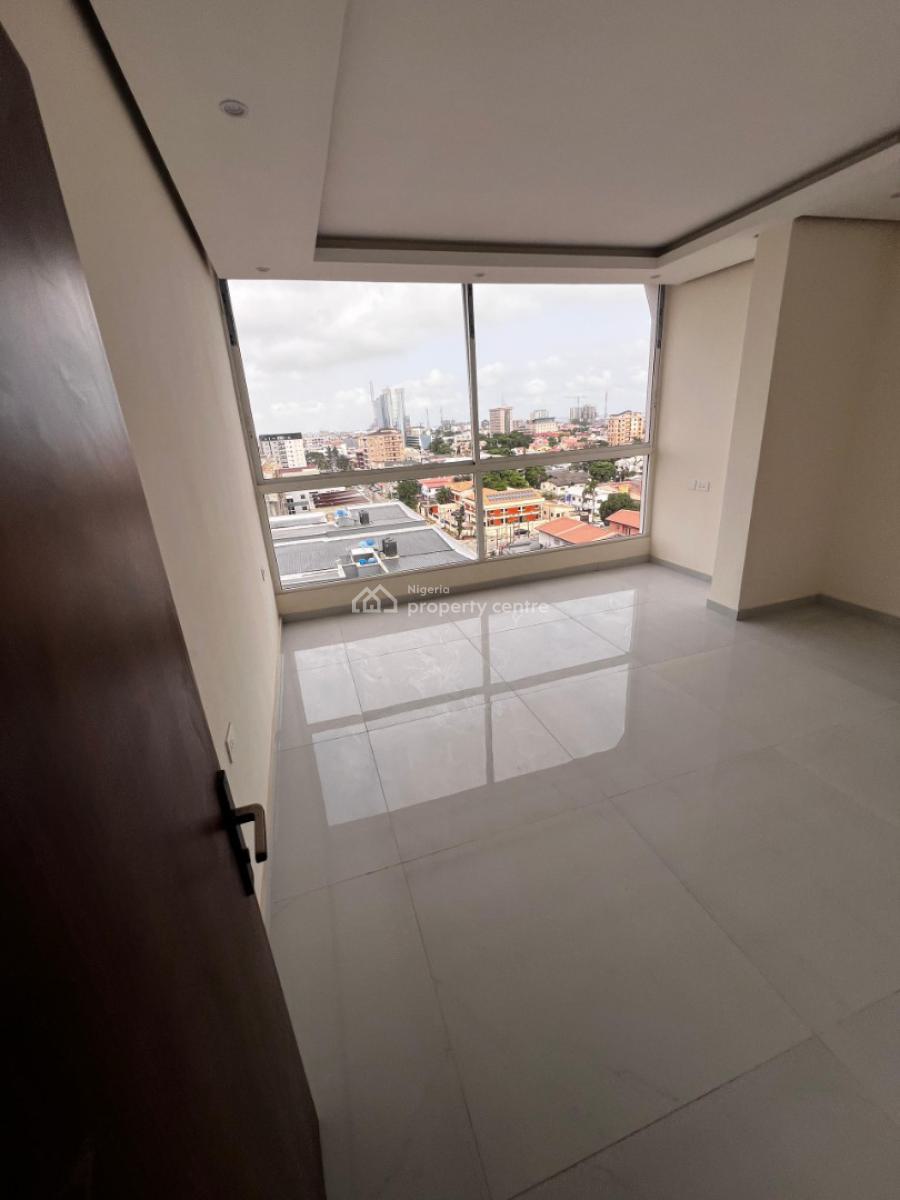 Luxury 4 Bedroom Penthouse with Swimming Pool, Victoria Island (vi), Lagos, Flat / Apartment for Sale