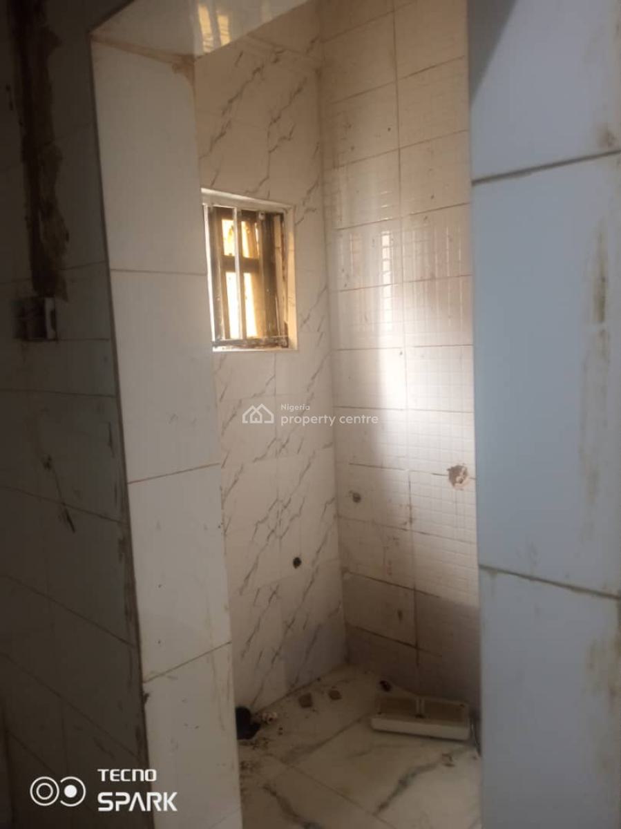 Excellent Spacious 1 Bedroom Apartment, Garki, Abuja, Flat / Apartment for Rent