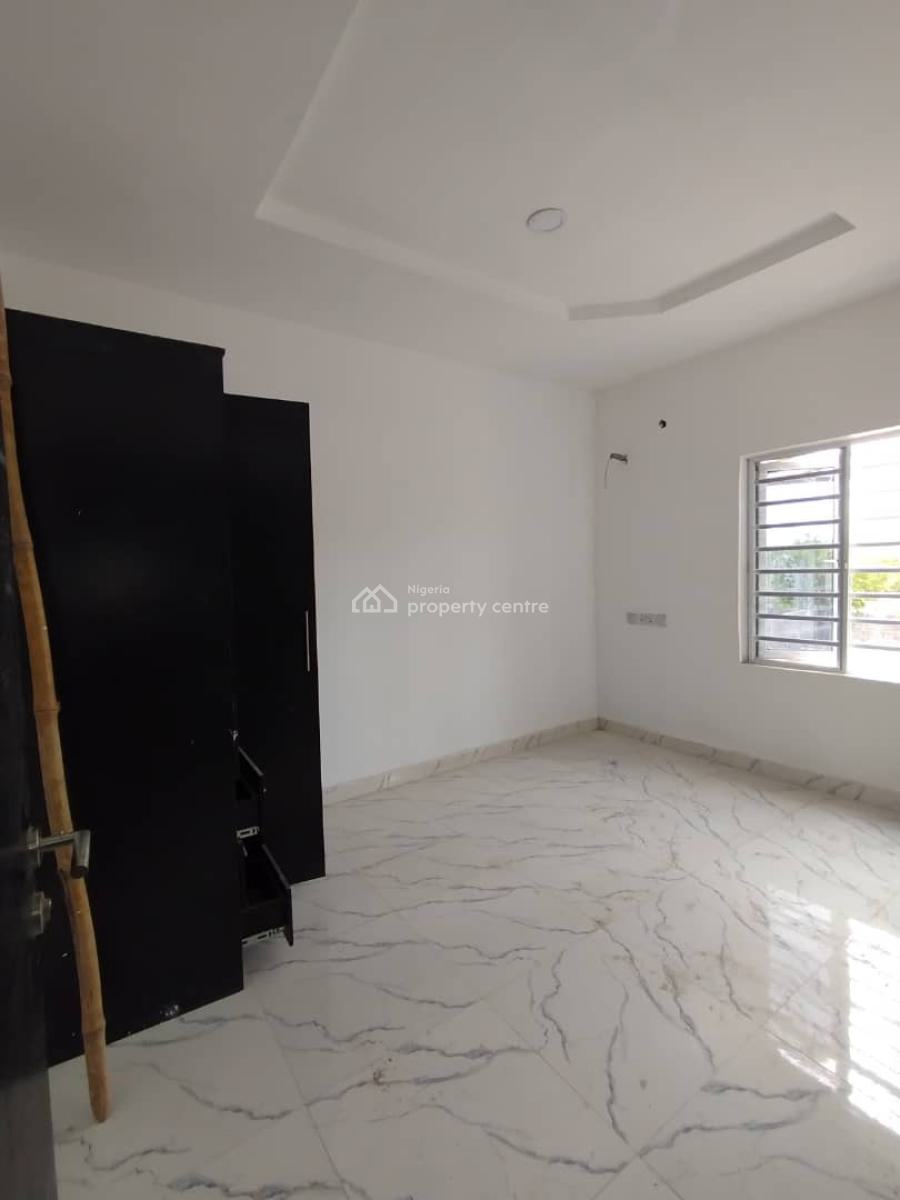 Well Spacious 2 Bedroom Apartment, Awoyaya Ibeju Lekki, Awoyaya, Ibeju Lekki, Lagos, Flat / Apartment for Rent