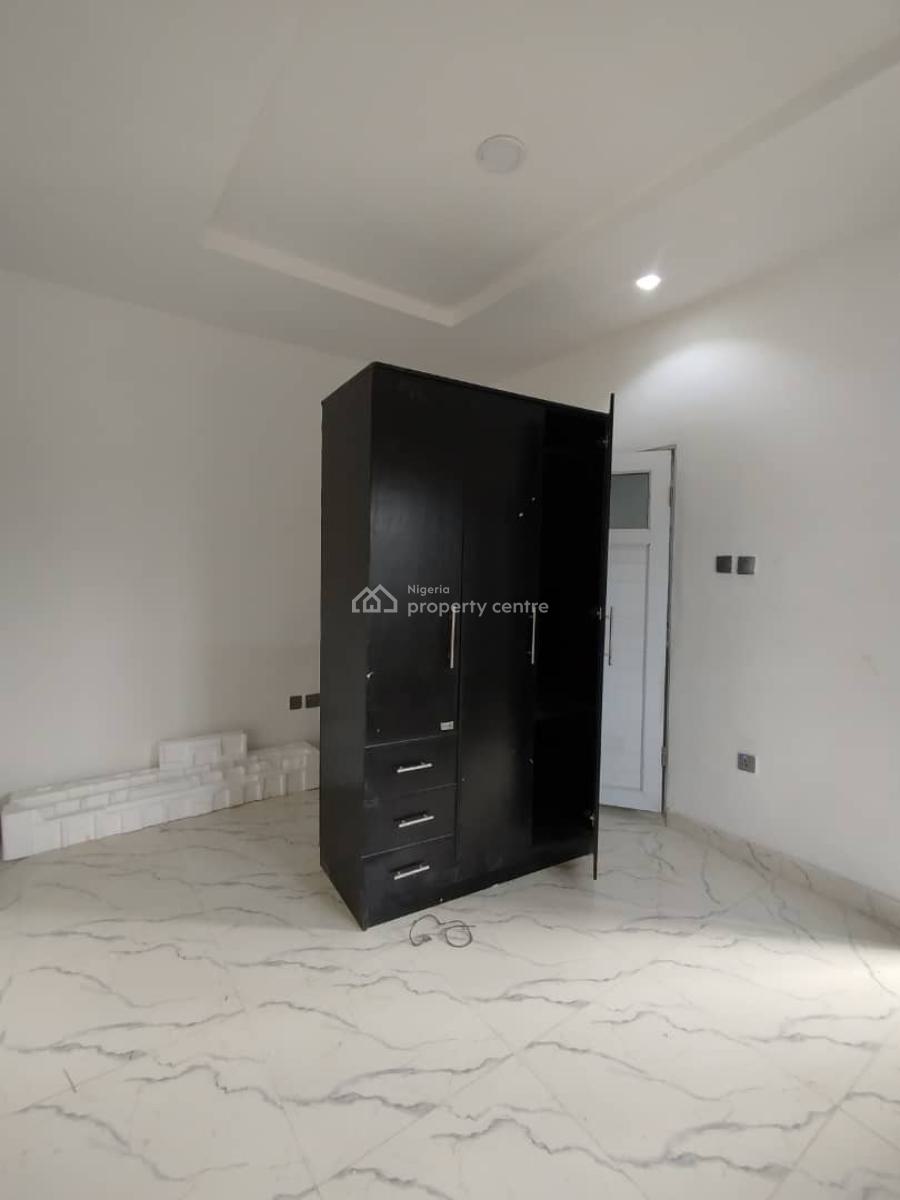 Well Spacious 2 Bedroom Apartment, Awoyaya Ibeju Lekki, Awoyaya, Ibeju Lekki, Lagos, Flat / Apartment for Rent