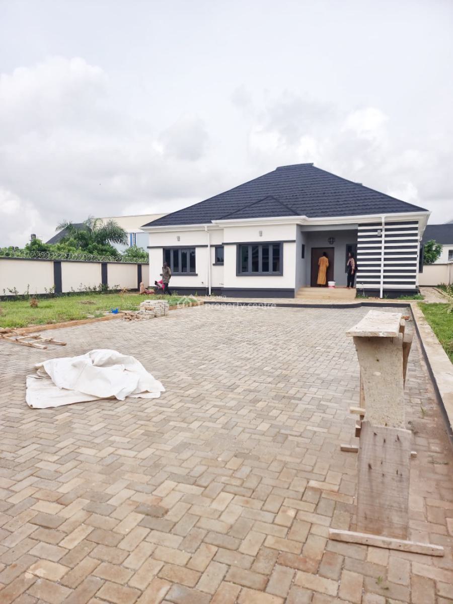 a Well Maintained Spacious 3 Bedroom Bungalow with Bq, Opic Estate, Isheri North, Lagos, Flat / Apartment for Rent