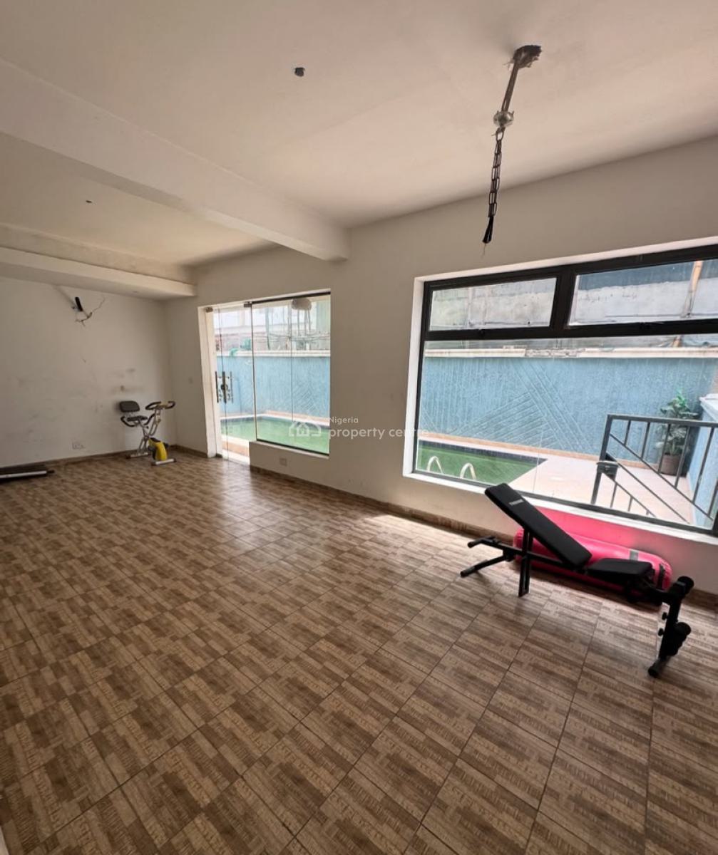 Spacious 3 Bedroom Apartment, Lekki Phase 1, Lekki, Lagos, Flat / Apartment for Rent