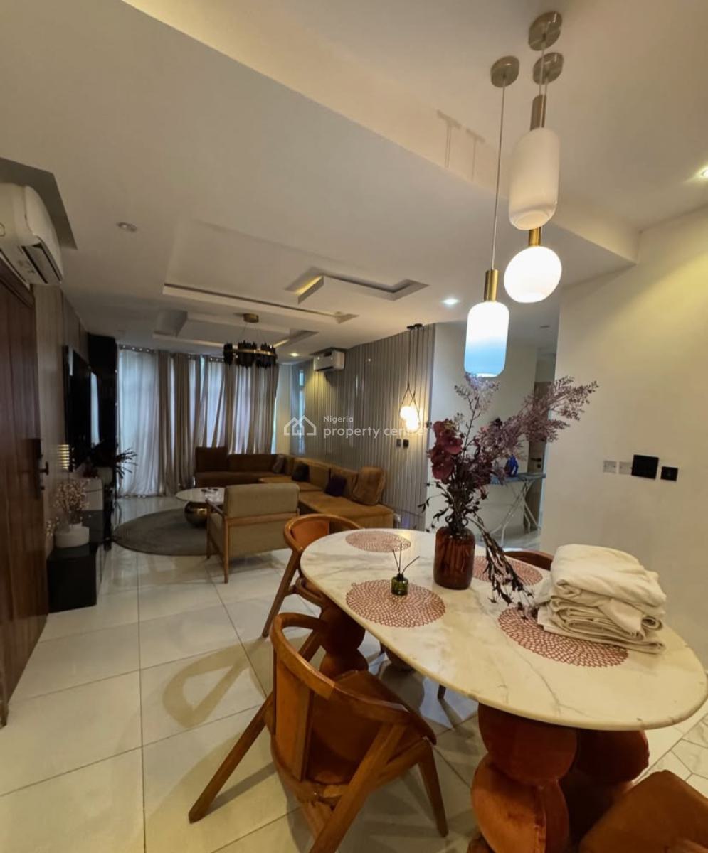 Spacious 3 Bedroom Apartment, Lekki Phase 1, Lekki, Lagos, Flat / Apartment for Rent