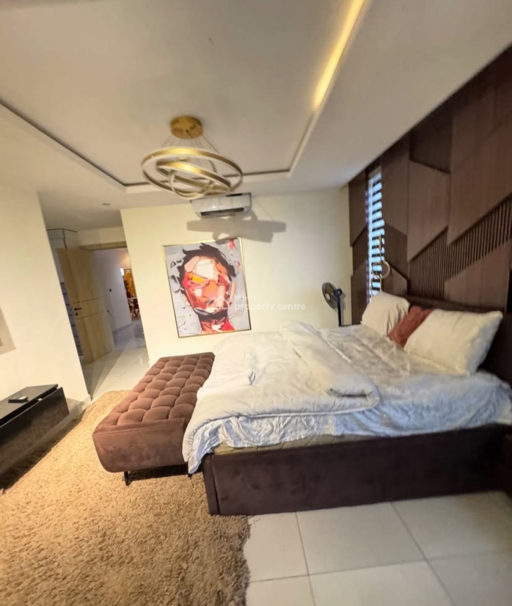 Spacious 3 Bedroom Apartment, Lekki Phase 1, Lekki, Lagos, Flat / Apartment for Rent