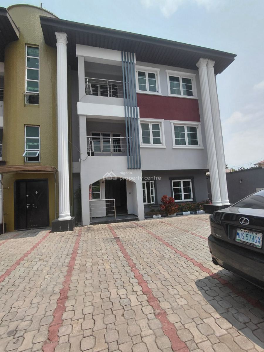 Spacious 3 Bedroom Apartment with a 1 Room Studio Bq, Lekki Phase 1, Lekki, Lagos, Flat / Apartment for Rent