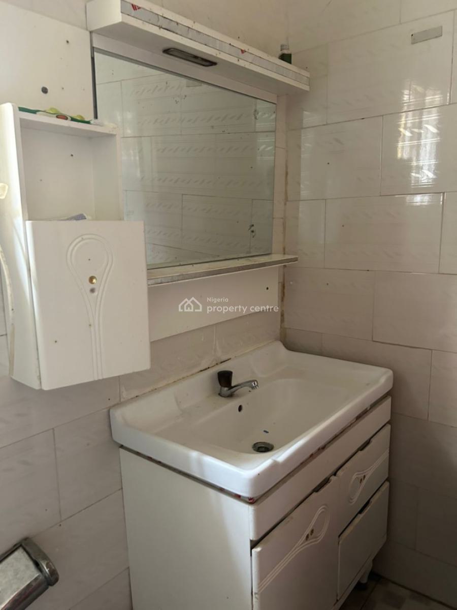 Standard One-bedroom Apartment, 2nd Avenue, Gwarinpa, Abuja, Mini Flat (room and Parlour) for Rent