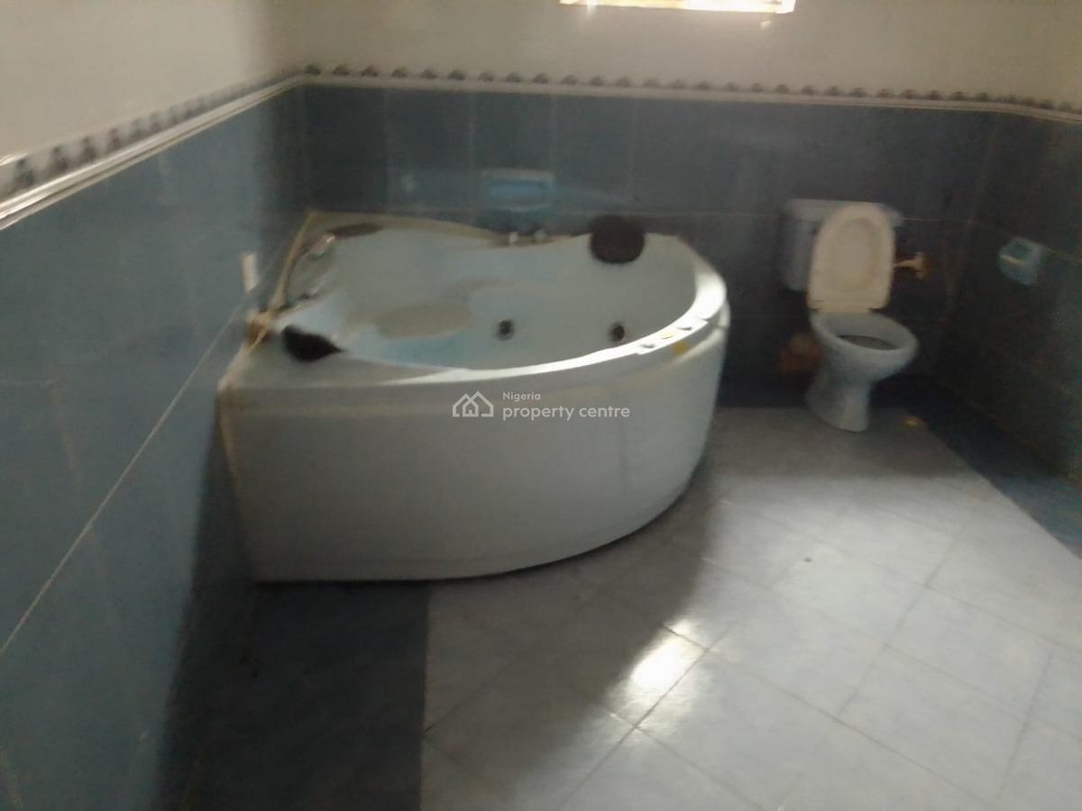 a Well Maintained 4 Bedroom House with 2 Room Bq, Lekki, Lagos, House for Rent