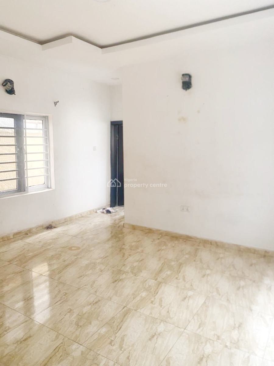 Luxury 2 Bedroom Flat, Olowora, Omole Phase 2, Ikeja, Lagos, Flat / Apartment for Rent