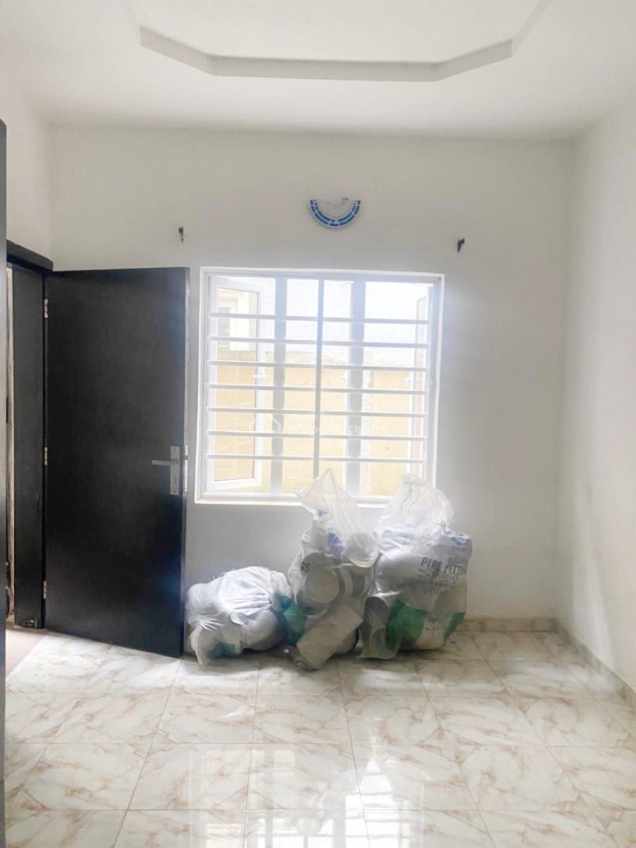 Luxury 2 Bedroom Flat, Olowora, Omole Phase 2, Ikeja, Lagos, Flat / Apartment for Rent