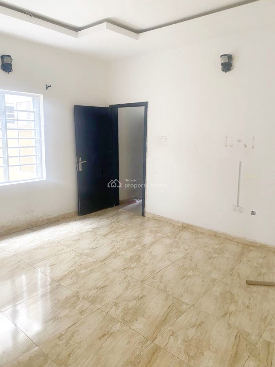 Luxury 2 Bedroom Flat, Olowora, Omole Phase 2, Ikeja, Lagos, Flat / Apartment for Rent