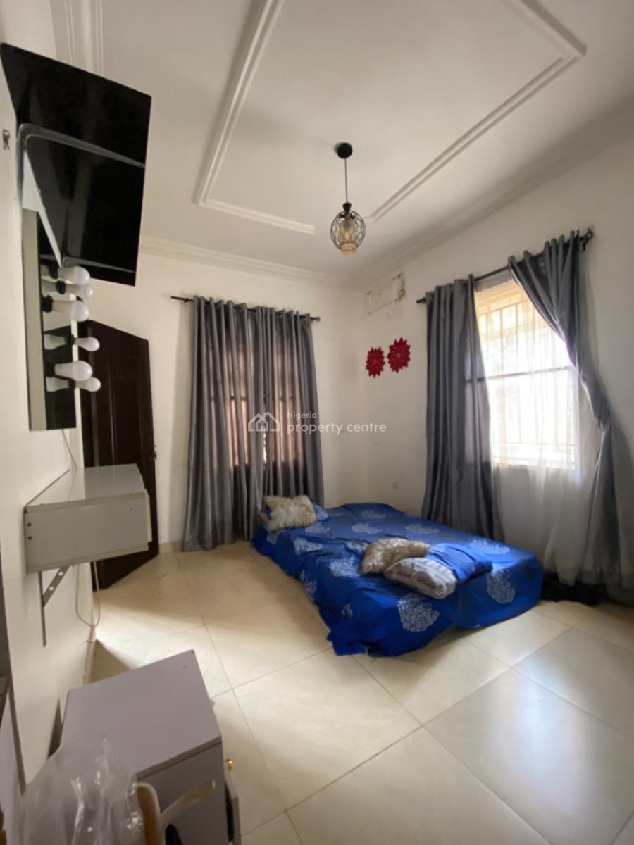 Clean Room in Duplex, Bera Estate, Chevron Drive Lekki Lagos, Lekki, Lagos, House for Rent