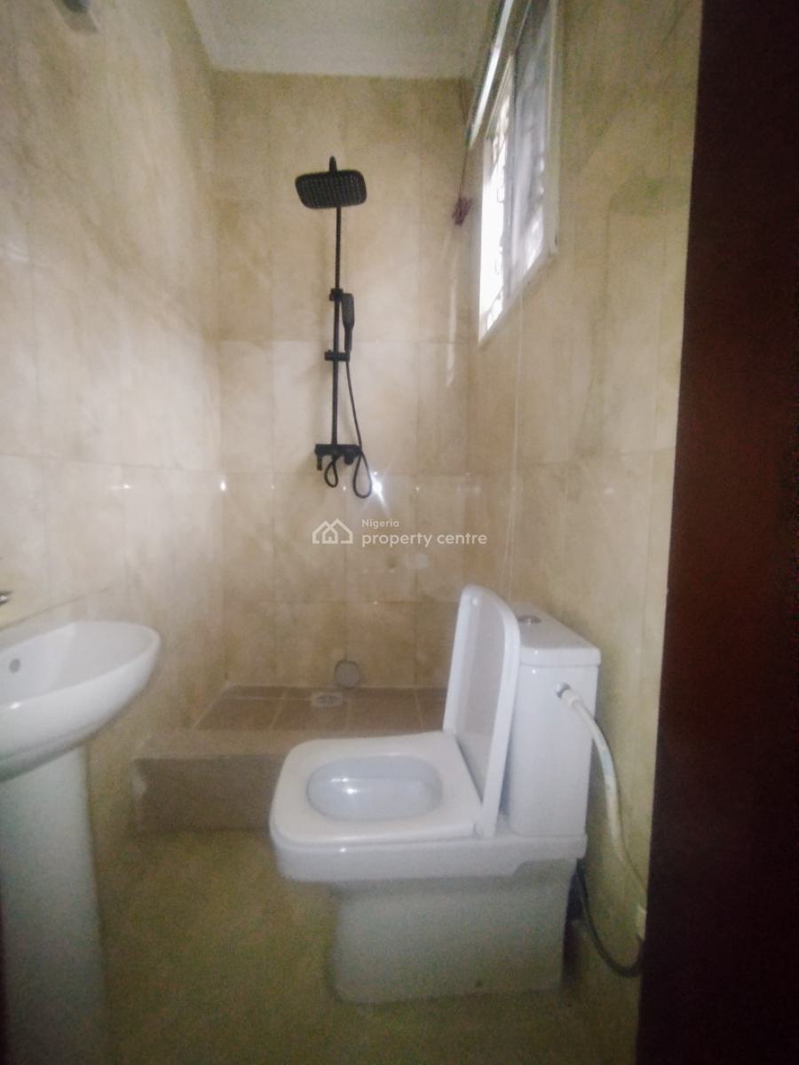 Newly Renovated, Fully Serviced 3-bedroom Penthouse with 24/7 Power, Off Admiralty Way, Lekki Phase 1, Lekki, Lagos, Flat / Apartment for Rent