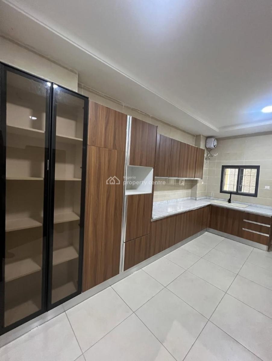 3bedrooms Apartment with Bq, Durumi, Durumi, Abuja, Block of Flats for Sale
