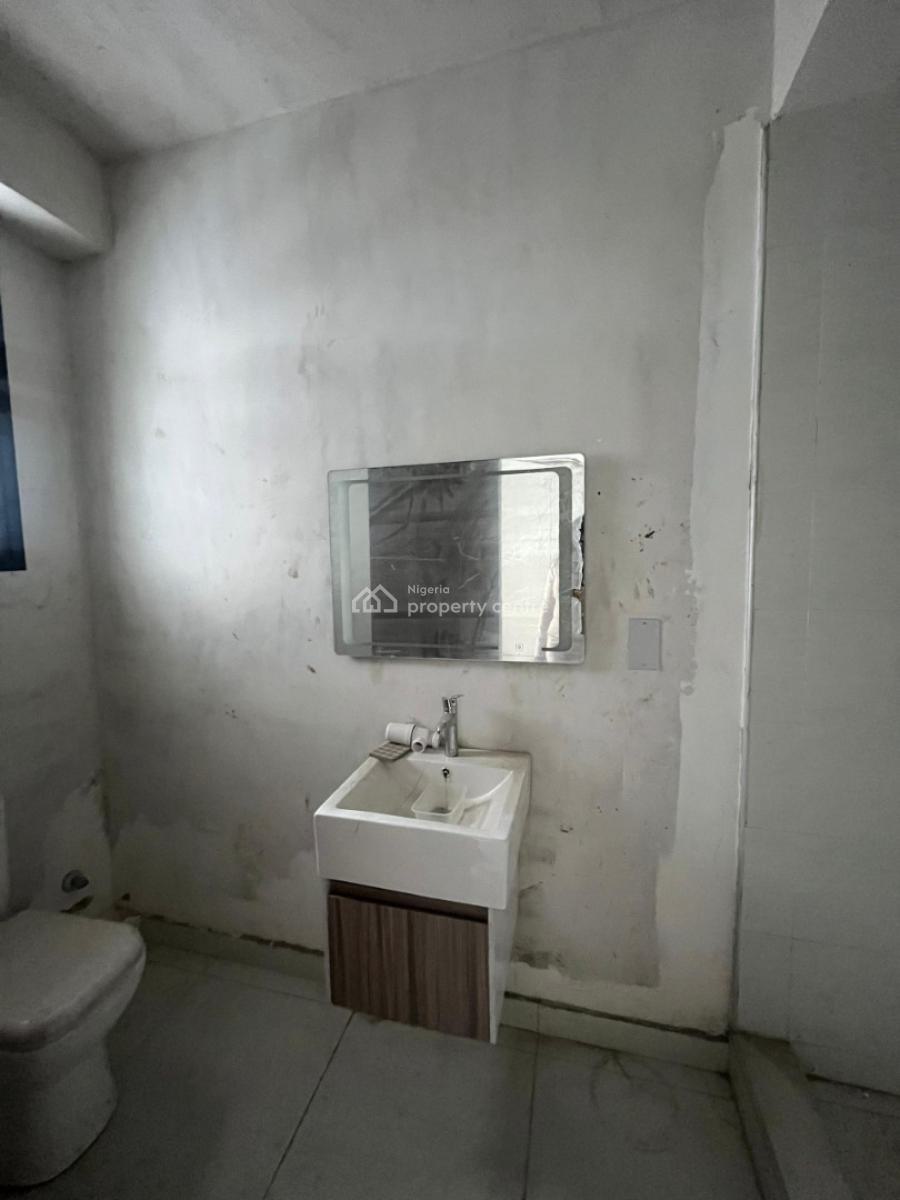 3 Bedroom Maisonette, Lekki Phase 1, Lekki, Lagos, Block of Flats for Sale