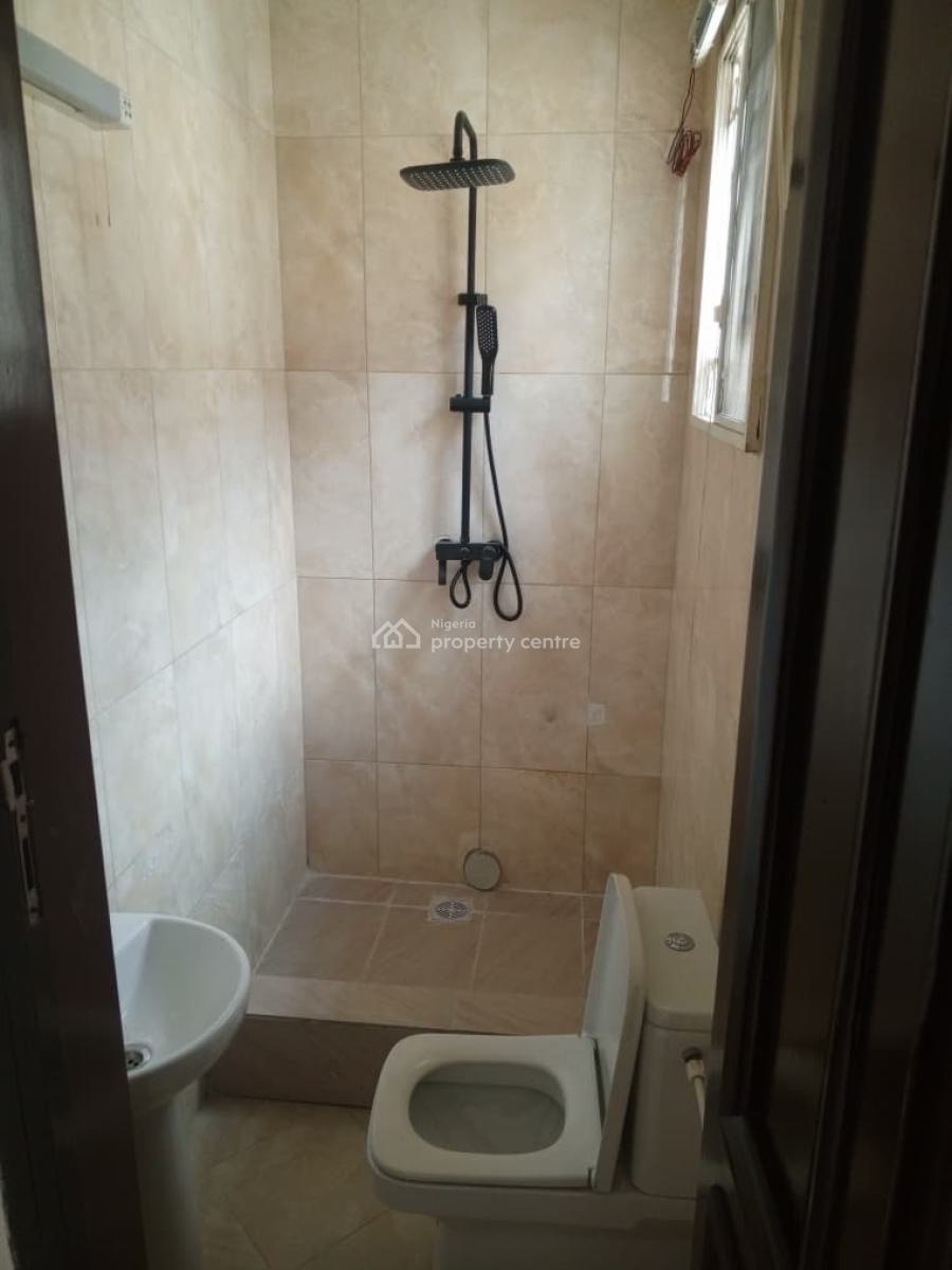 3 Bedroom Penthouse, Lekki Phase 1, Lekki, Lagos, Flat / Apartment for Rent