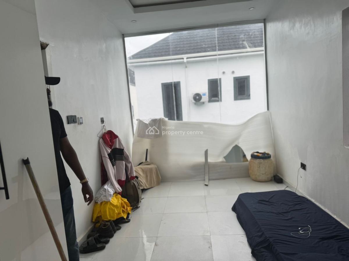 Mini Flat, Behind Pinnock, Lekki, Lagos, Mini Flat (room and Parlour) for Rent