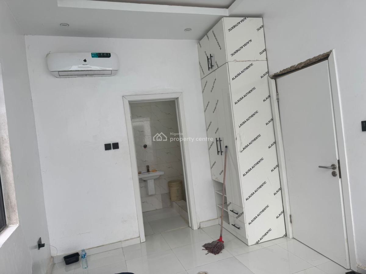 Mini Flat, Behind Pinnock, Lekki, Lagos, Mini Flat (room and Parlour) for Rent