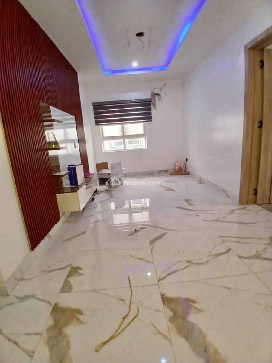 a Spacious Mini-flat Upstairs (master Bedroom and Mini Lounge), Harris Drive, Vgc, Lekki, Lagos, Mini Flat (room and Parlour) for Rent