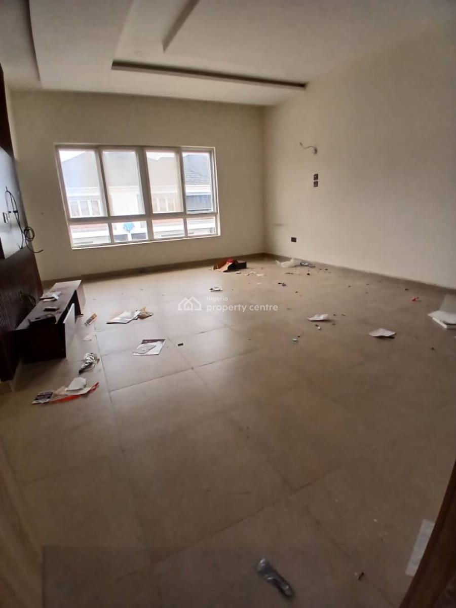 a Spacious Mini-flat Upstairs (master Bedroom and Mini Lounge), Harris Drive, Vgc, Lekki, Lagos, Mini Flat (room and Parlour) for Rent
