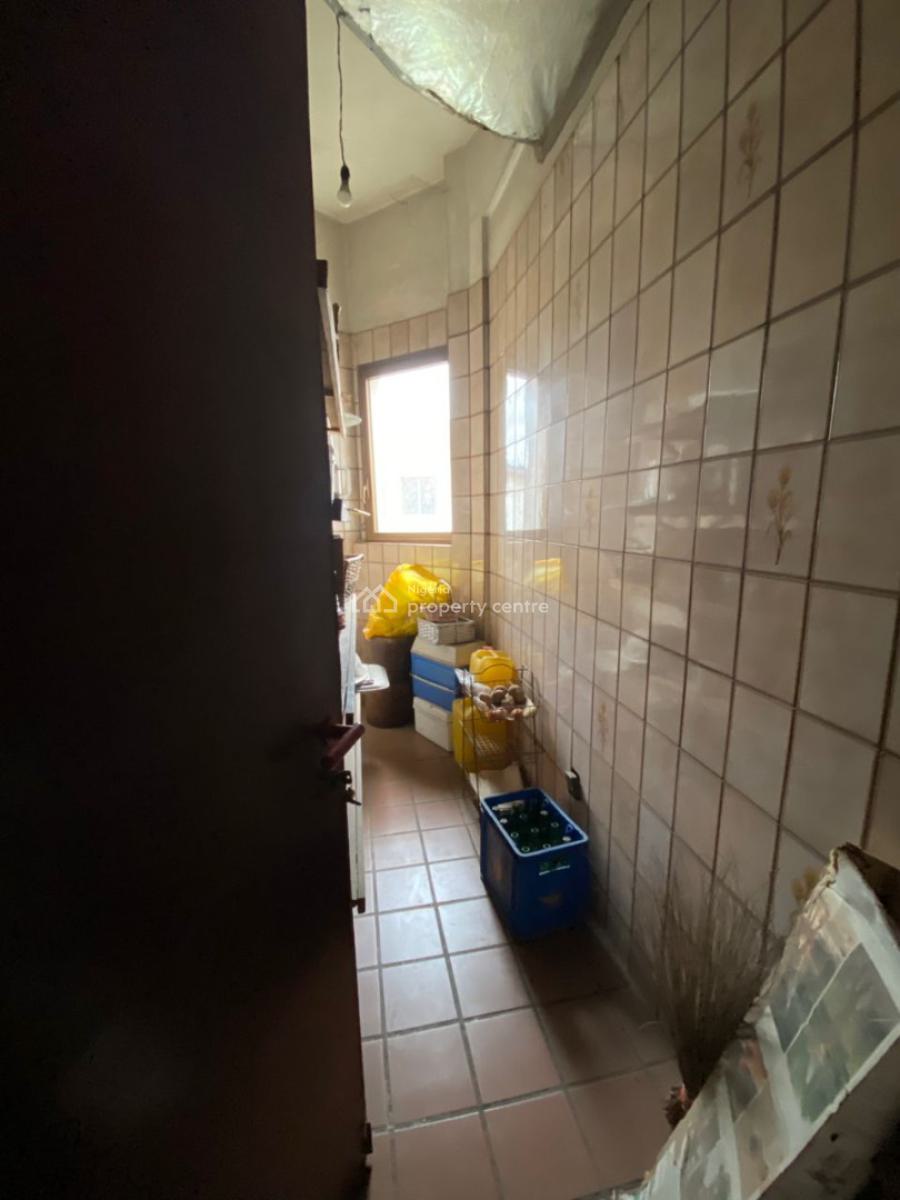 12 Bedroom Detached House ( Modified Layout), Ikeja, Lagos, Detached Duplex for Sale