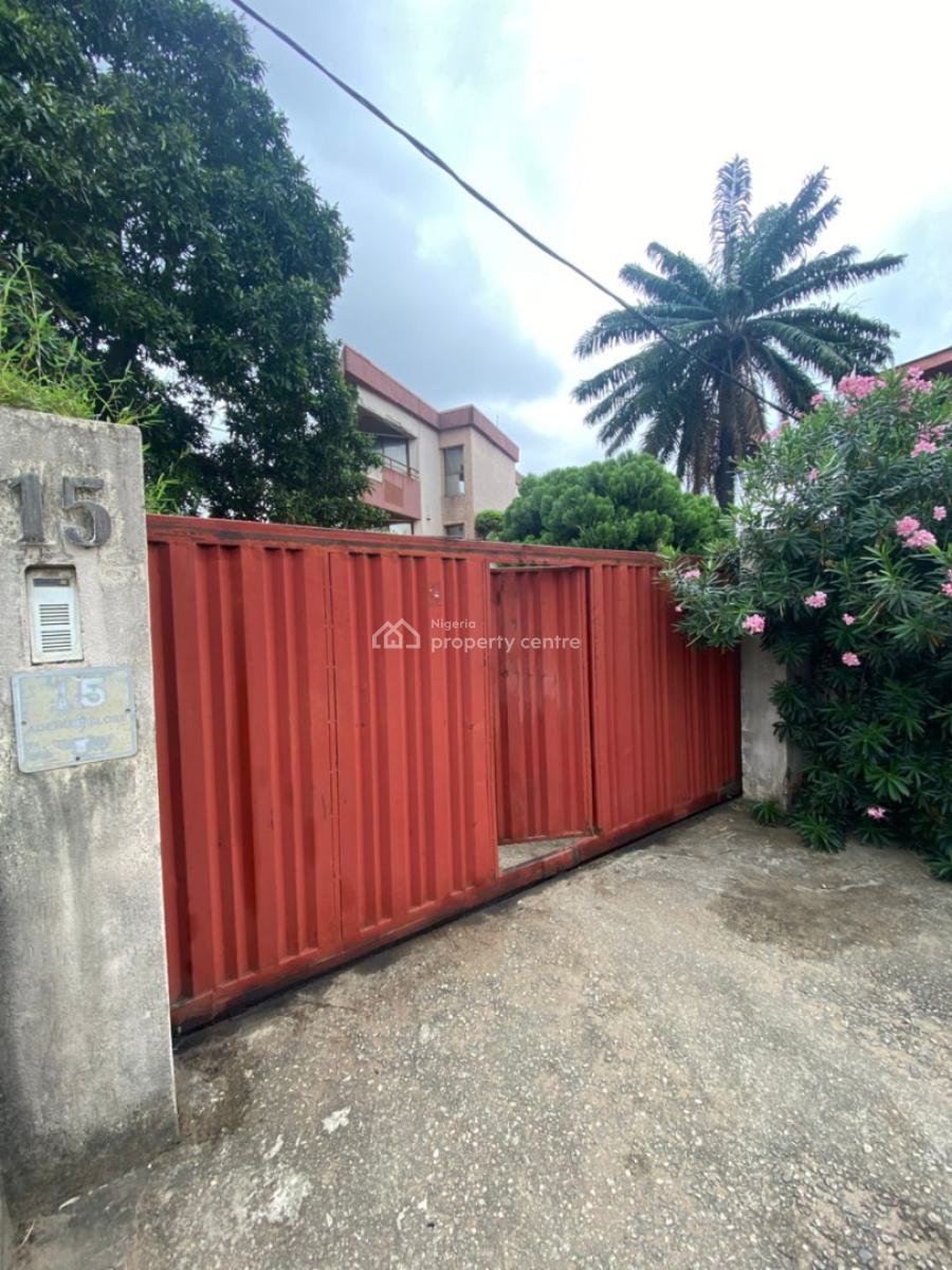 12 Bedroom Detached House ( Modified Layout), Ikeja, Lagos, Detached Duplex for Sale
