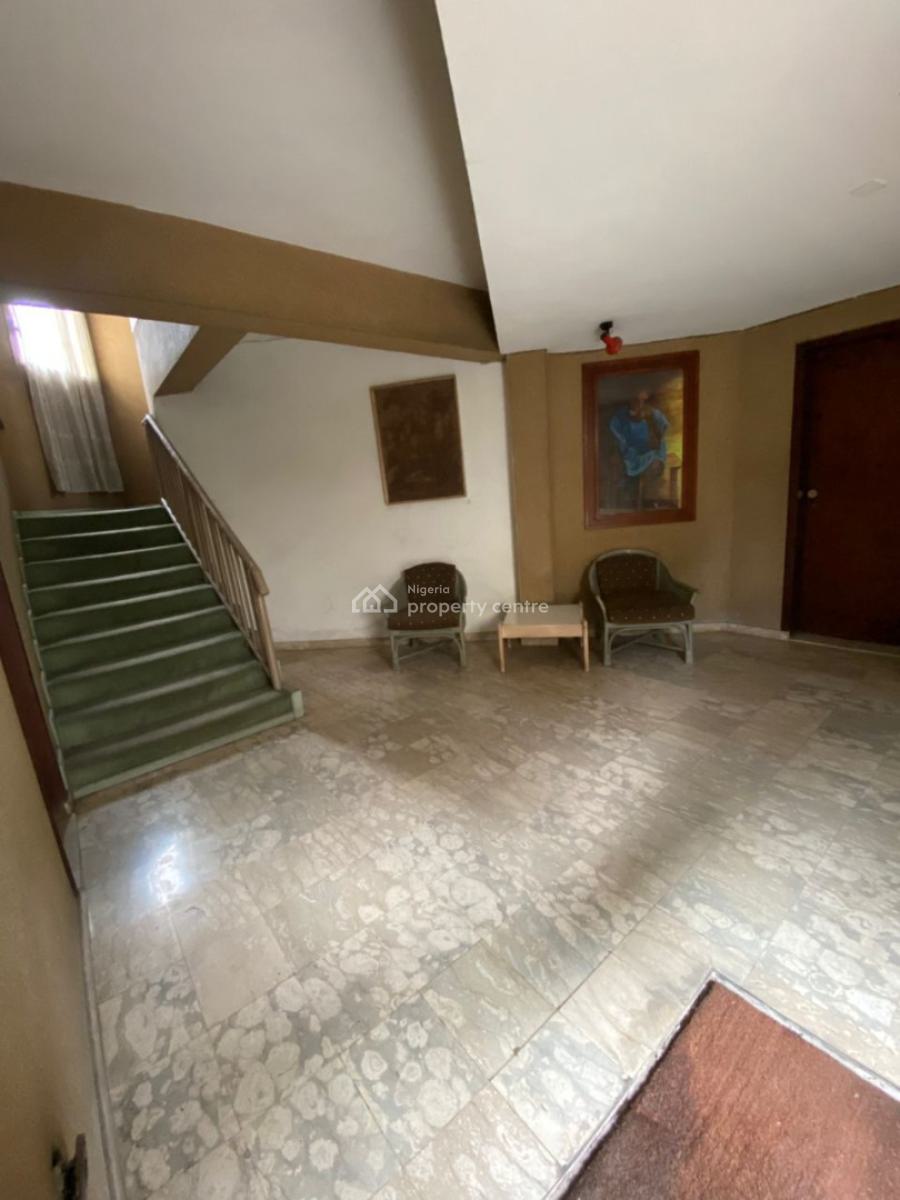 12 Bedroom Detached House ( Modified Layout), Ikeja, Lagos, Detached Duplex for Sale