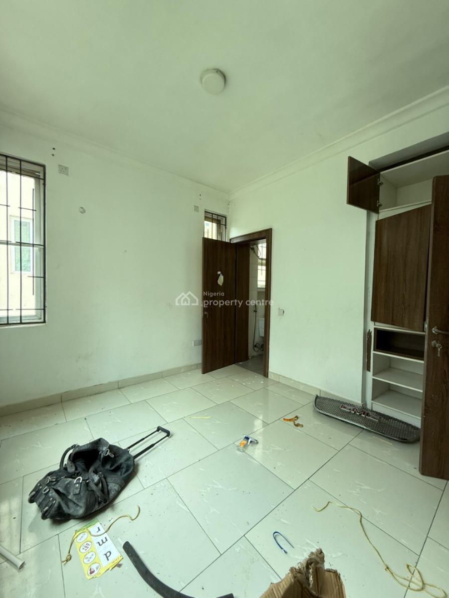 Nice 3 Bedroom Flat with Bq on The Ground Floor, Mabushi, Abuja, Flat / Apartment for Rent