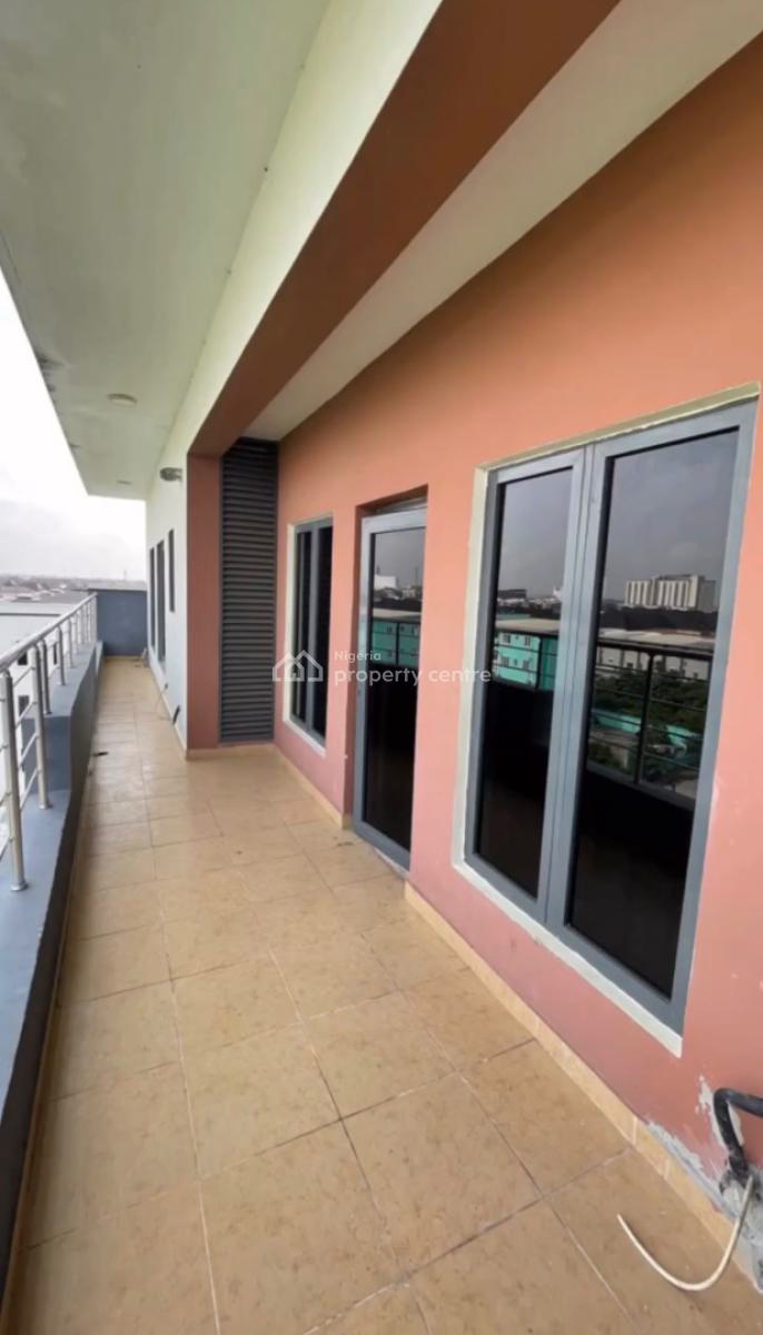 Fully Serviced 3 Bedroom Apartment + Bq, Elevator, Chevron Toll Gate, Lekki Expressway, Lekki, Lagos, Flat / Apartment for Sale
