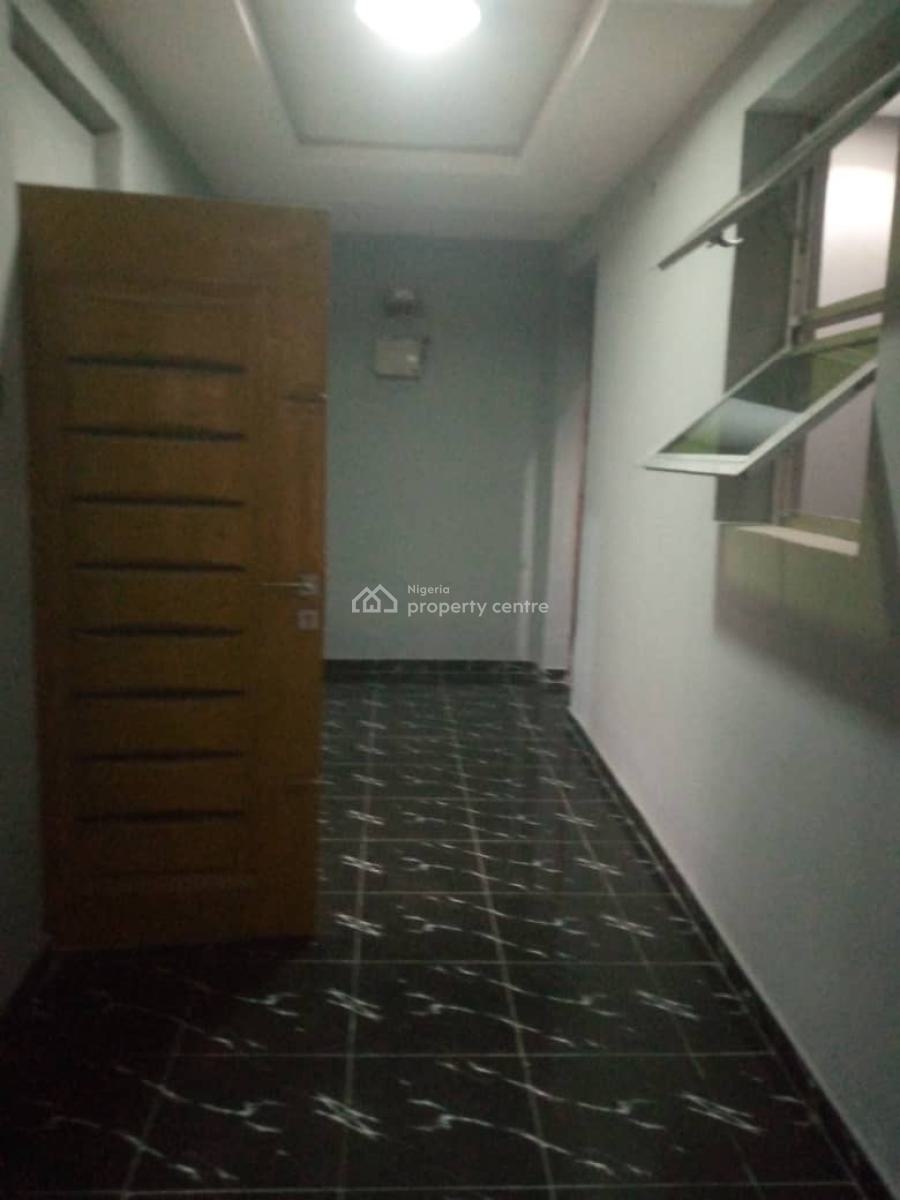 3units of 2bedroom Apartments, Oyadiran Estate, Sabo, Yaba, Lagos, Flat / Apartment for Rent