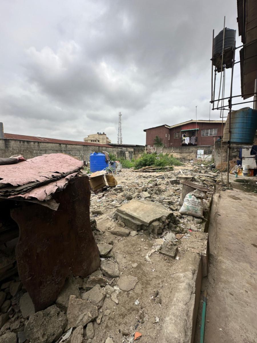 a 380sqm Plot Available in an Environment Suitable for Residential Dev, Few Minutes Drive to University of Lagos, Abule Ijesha, Yaba, Lagos, Residential Land for Sale