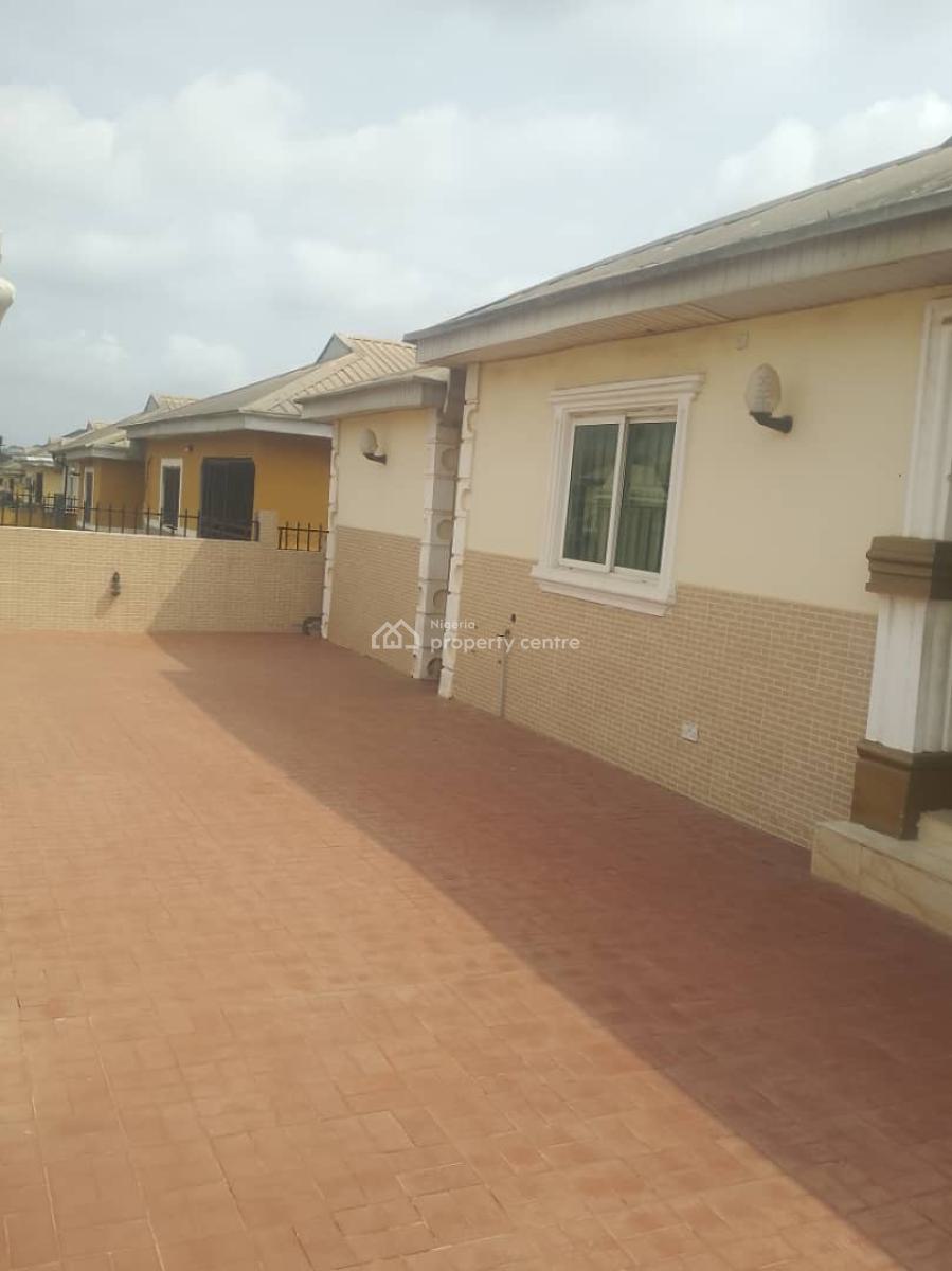 a Decent 3bedroom Bungalow, Diamond Estate,, Isheri Olofin, Alimosho, Lagos, Detached Bungalow for Sale